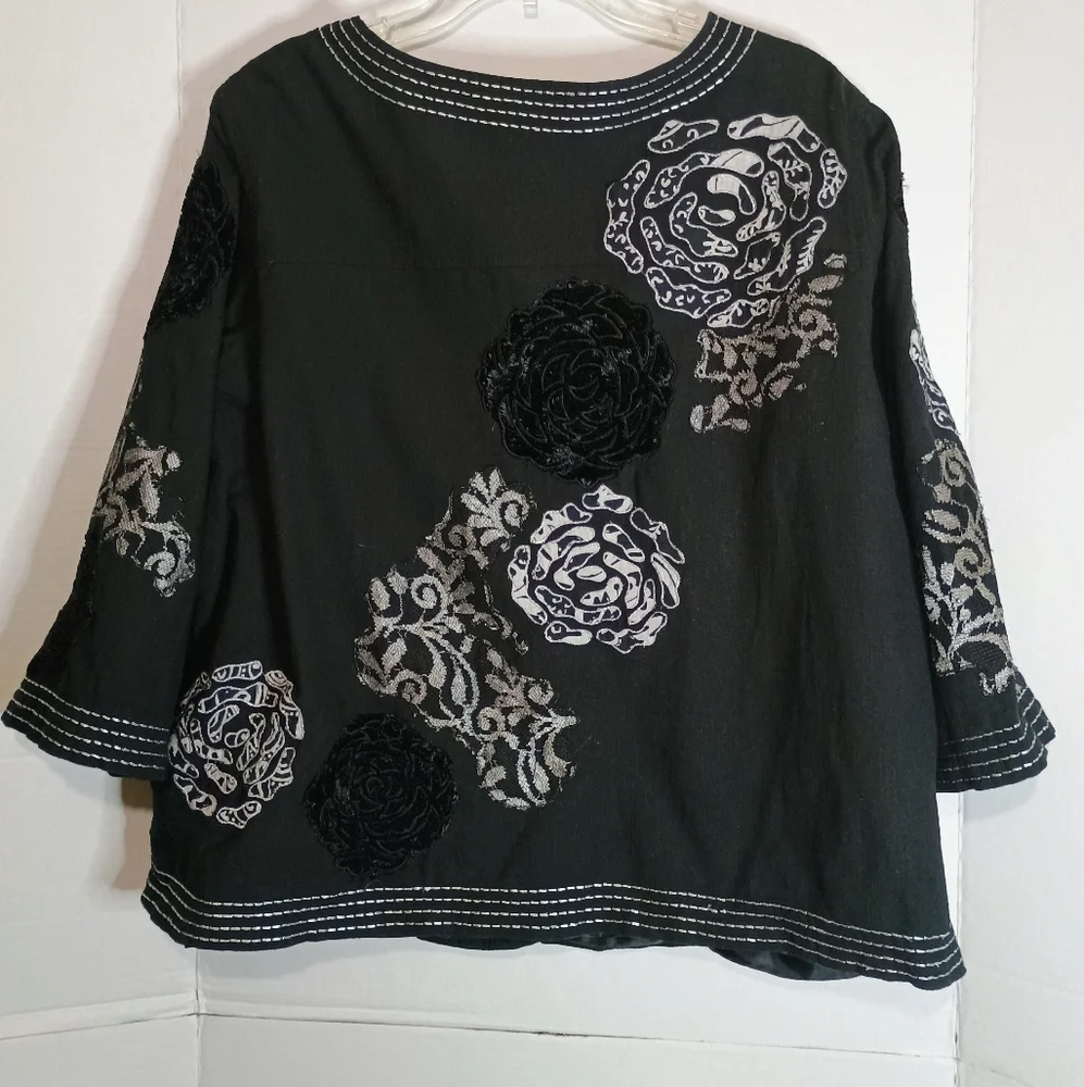 Choices Women's Black Jacket Size 2X - Picture 2 of 3